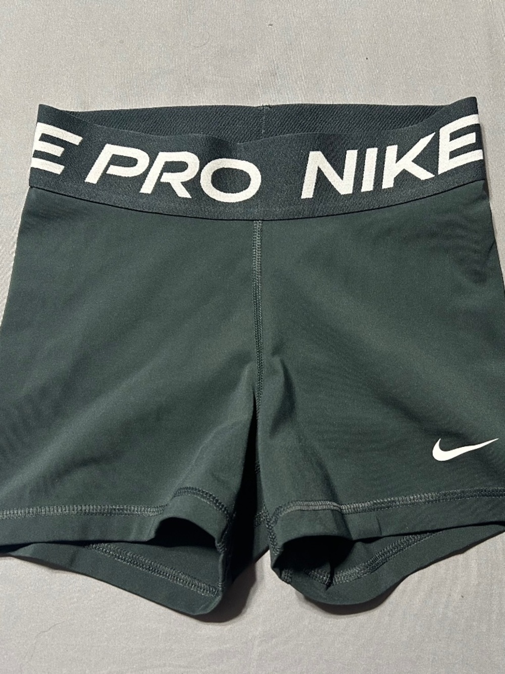 Nike ProFit shorts women’s xs